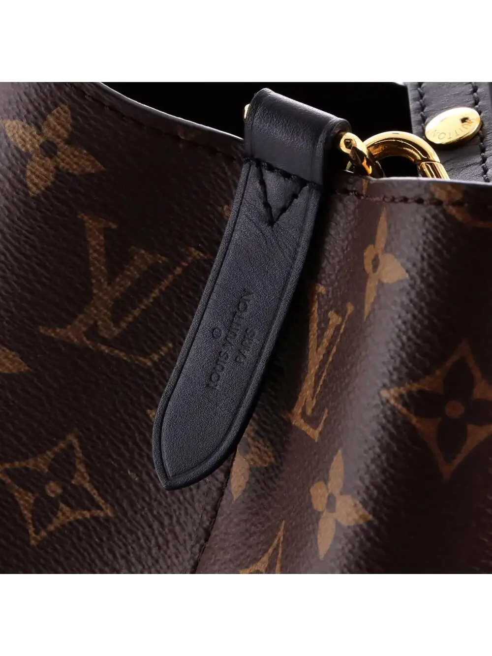 Louis Vuitton step out